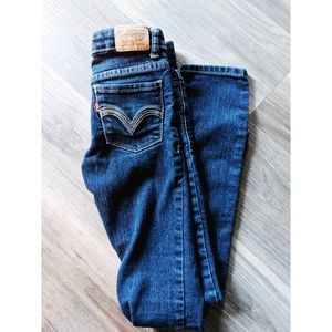 NWOT Girls Levi skinny jeans